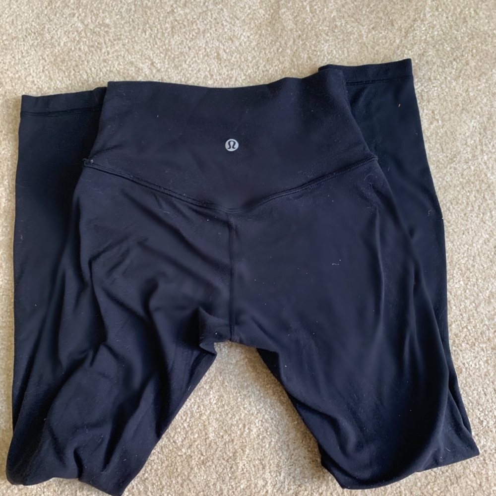 Black Lululemon Aligns